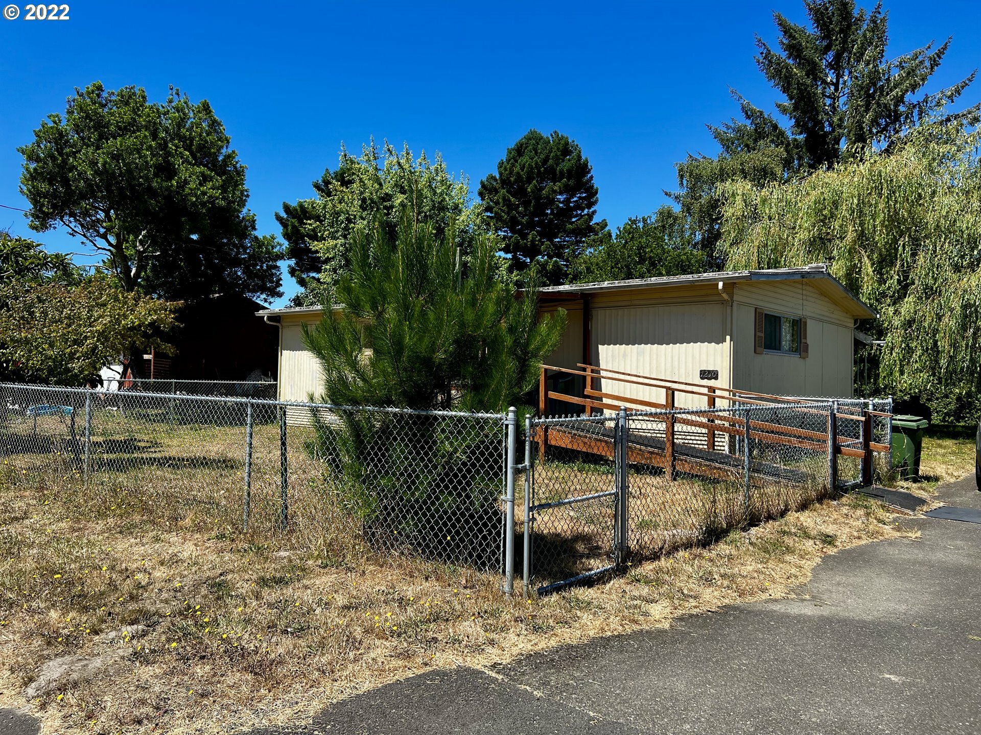 Property Photo:  1210 Rainbow Dr  OR 97449 