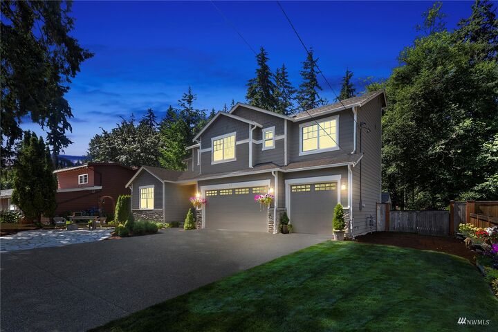 Property Photo:  21816 Vine Road  WA 98036 