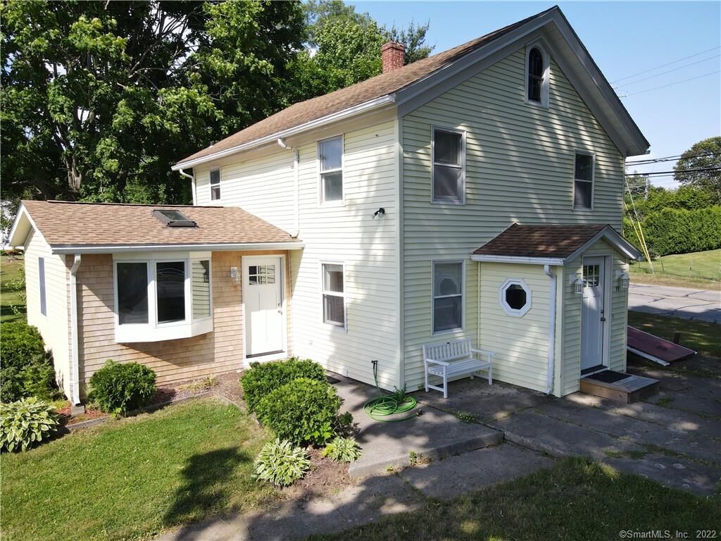 Property Photo:  93 Black Point Road  CT 06357 