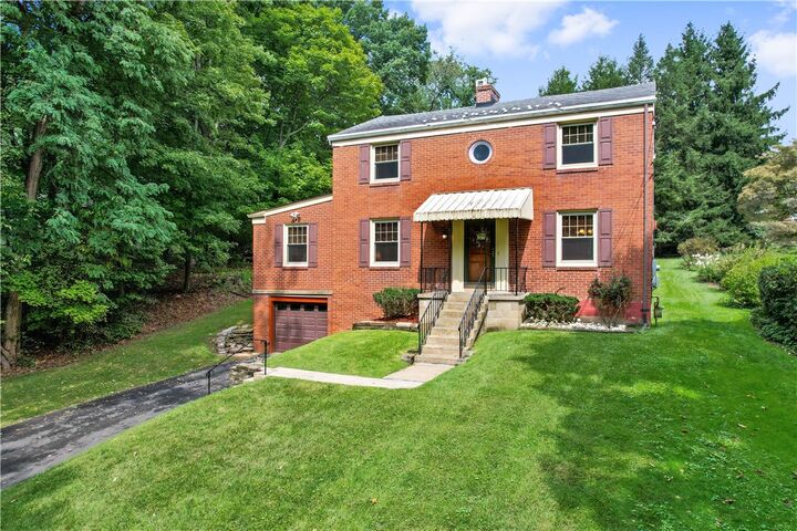 204 Hoffman St  Glenshaw PA 15116 photo