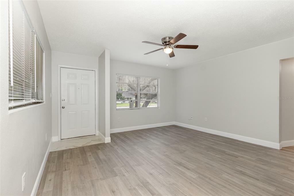 Property Photo:  5468 Vance Avenue  FL 32810 