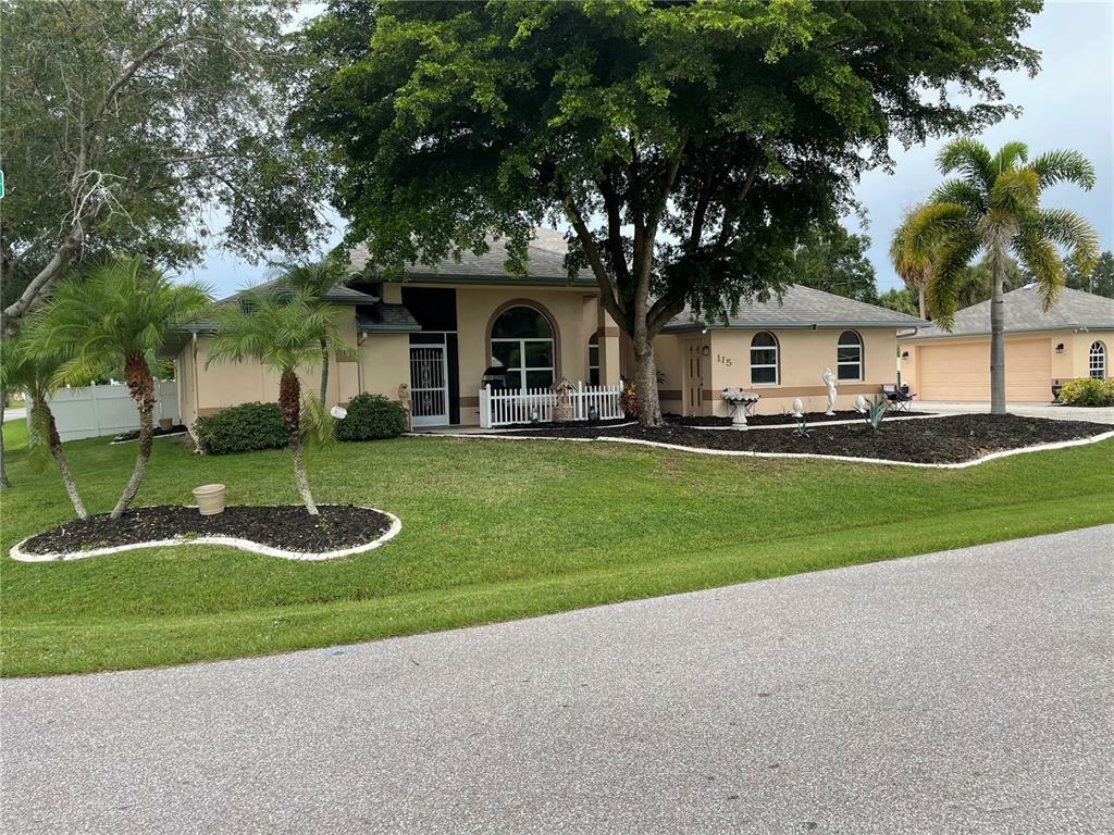 Property Photo: 115 Hannah FL 33954