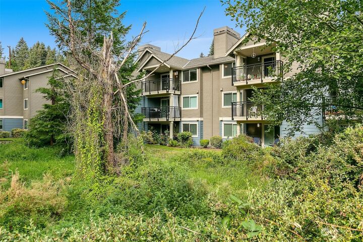 Property Photo:  19404 Bothell Way NE B303  WA 98011 