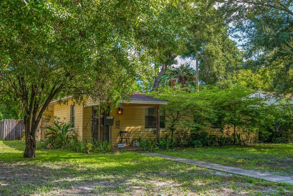Property Photo: 2867 37th Avenue N FL 33713