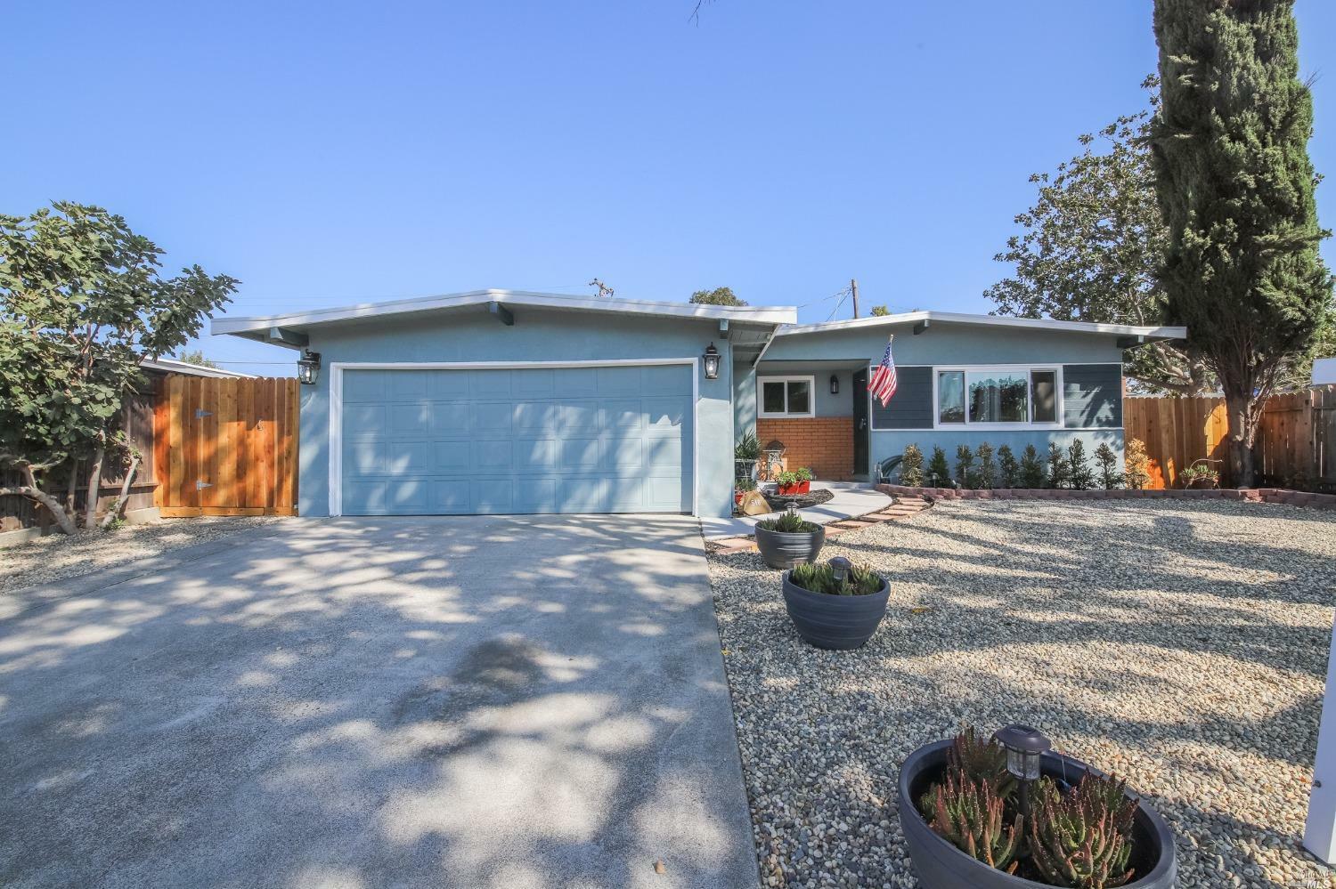 Property Photo:  618 E Colorado Street  CA 94533 