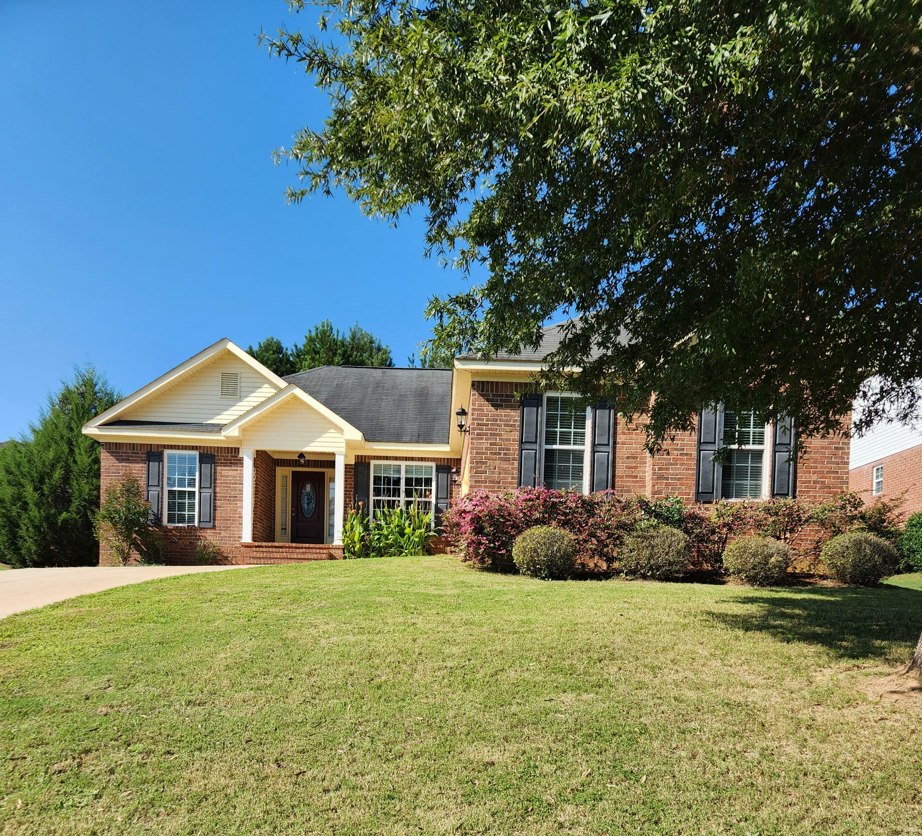 Property Photo:  564 Great Falls  GA 30813 