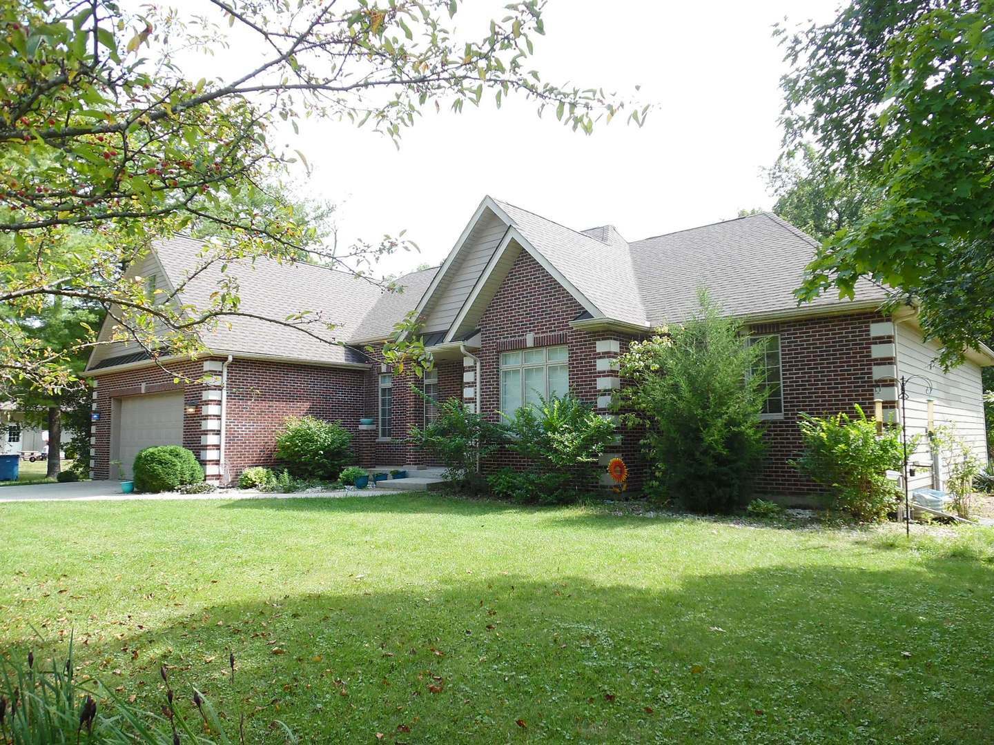 Property Photo: 2564 N 2879th Road IL 61341