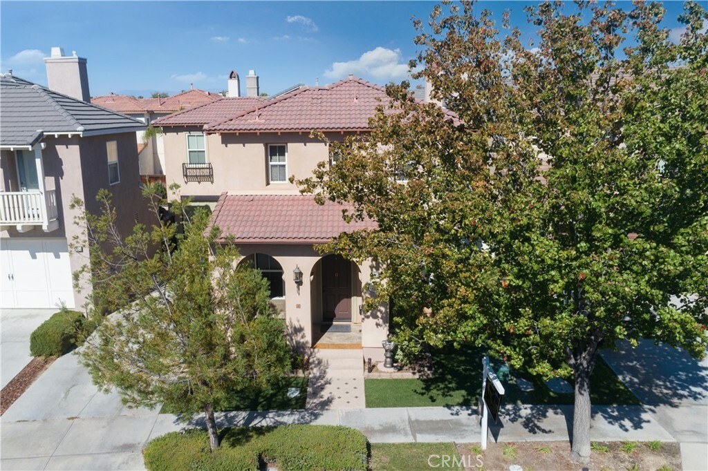 Property Photo:  40262 Danbury Court  CA 92591 