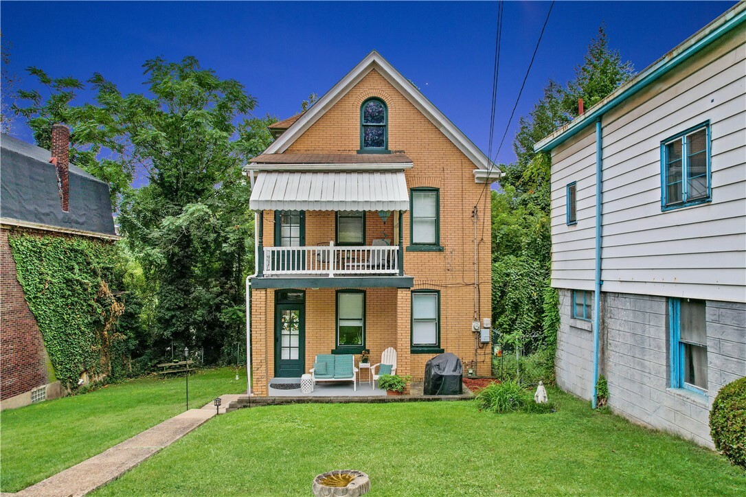 Property Photo:  150 North Ave  PA 15112 