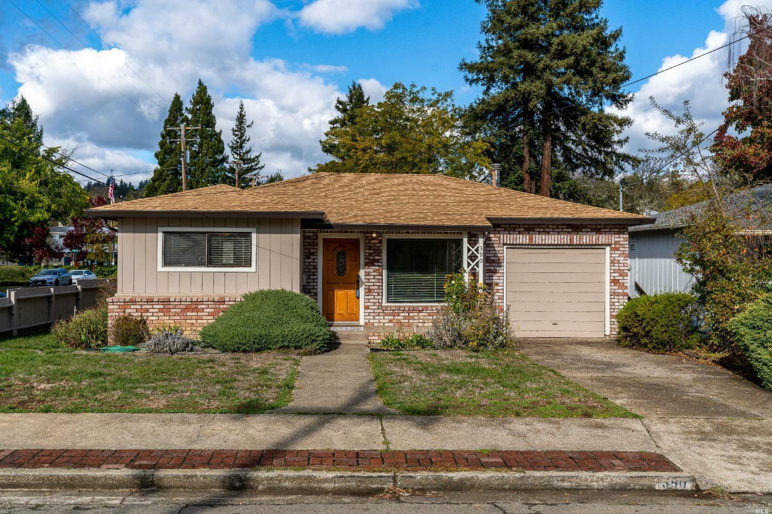 390 W Mendocino Avenue  Willits CA 95490 photo