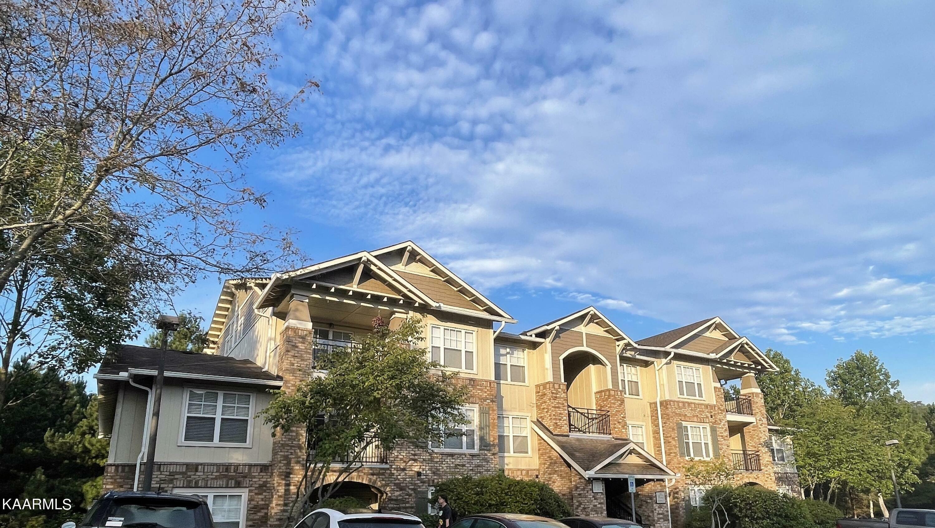 1122 Tree Top Way 1211  Knoxville TN 37920 photo
