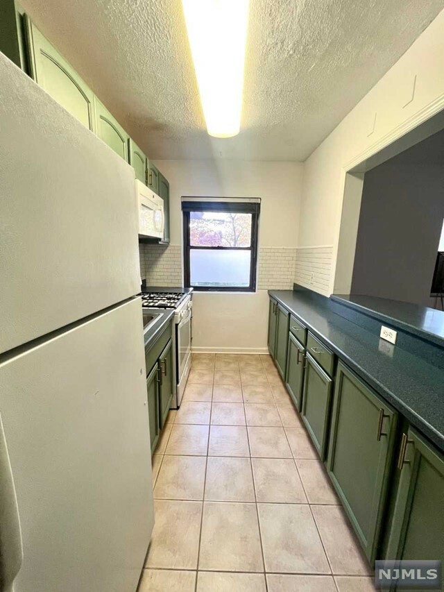 Property Photo:  3020 Edwin Avenue 1A  NJ 07024 