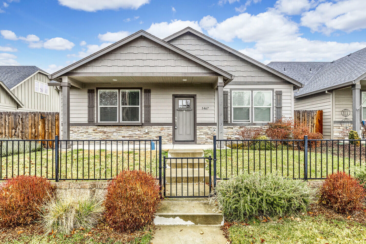1467 Spring Street  Medford OR 97504 photo