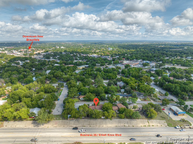 Property Photo:  385 W Faust St  TX 78130 