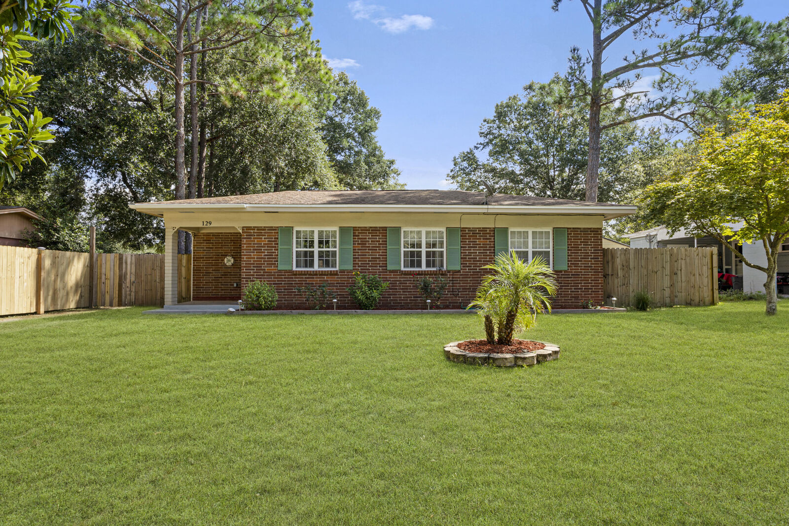 Property Photo:  129 Adkinson Drive  FL 32536 