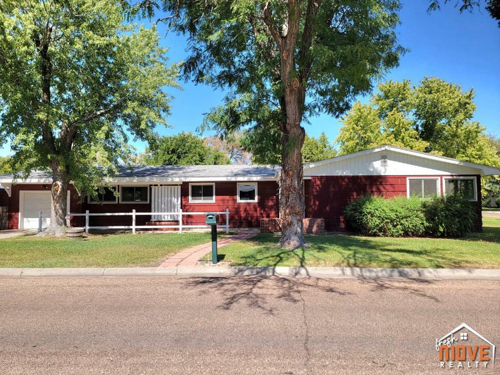 Property Photo:  1309 East Hackberry St.  KS 67846 