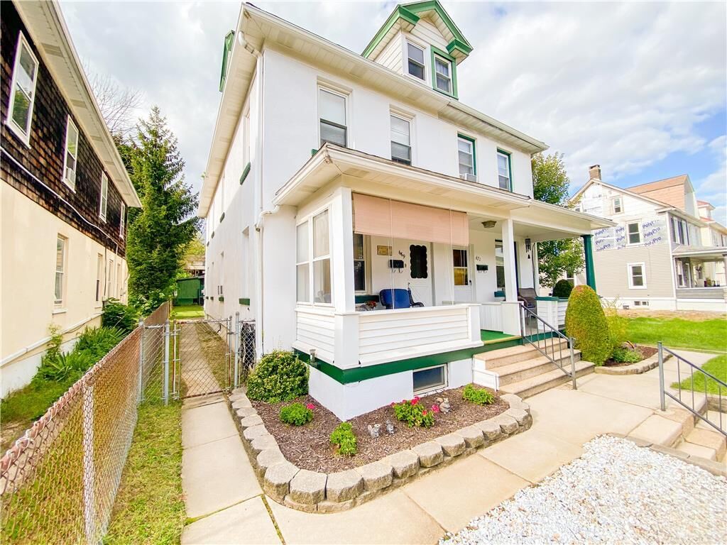 Property Photo:  669 Franklin Avenue  PA 18071 