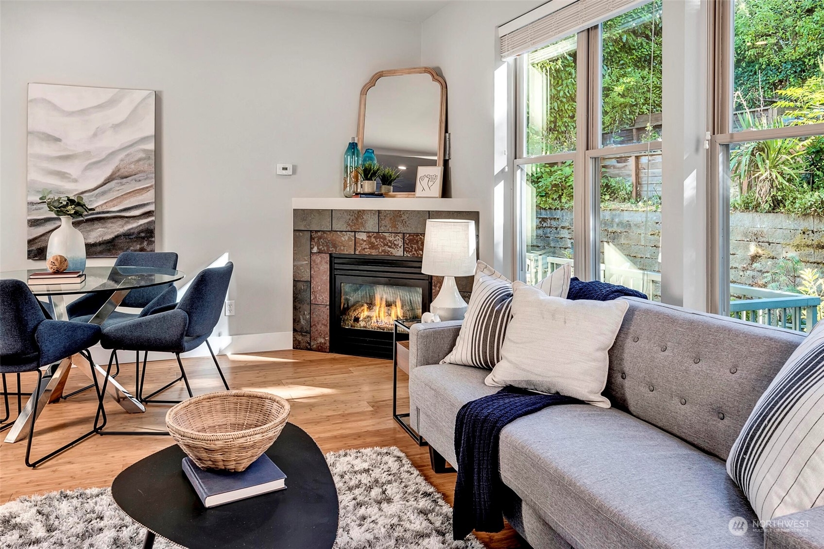 Property Photo: 832 29th Avenue S B WA 98144