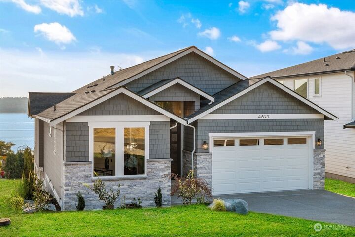 Property Photo:  4622 Foster Place NE  WA 98422 