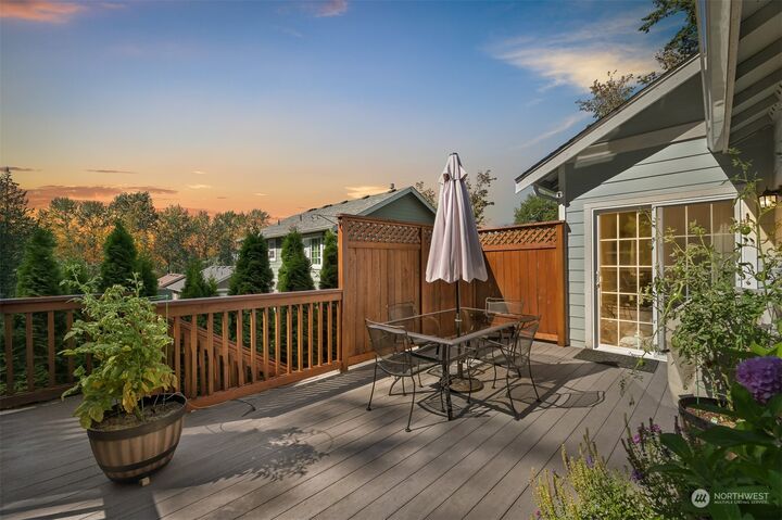 Property Photo:  3512 South Avenue  WA 98229 