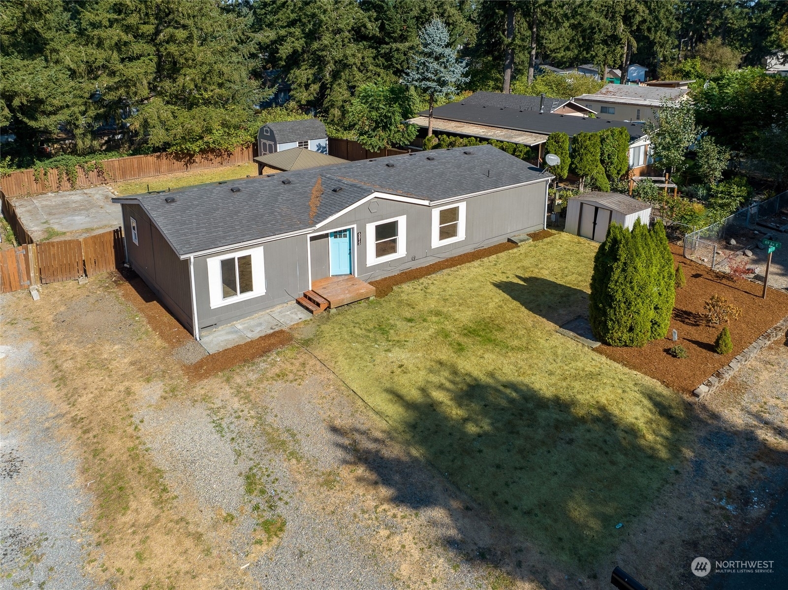 Property Photo:  6815 201st Street Ct E  WA 98387 