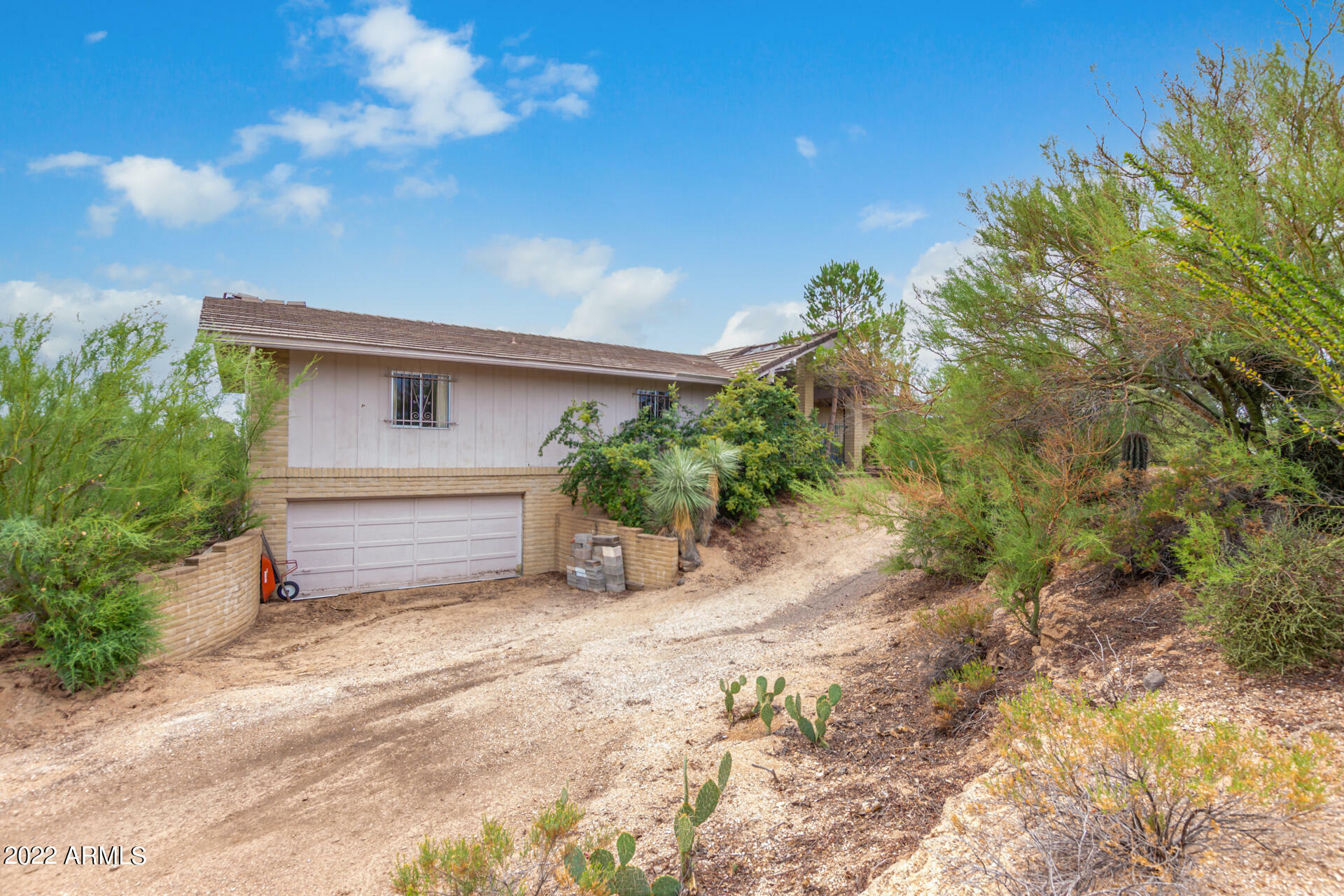 Property Photo: 8967 E Lazywood Place AZ 85377