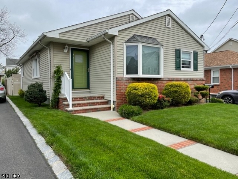 Property Photo: 172 Grenville St NJ 07095