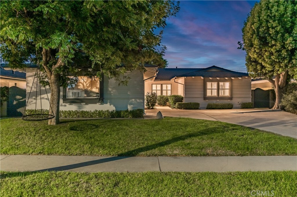 Property Photo:  15101 Kingston Lane  CA 92647 