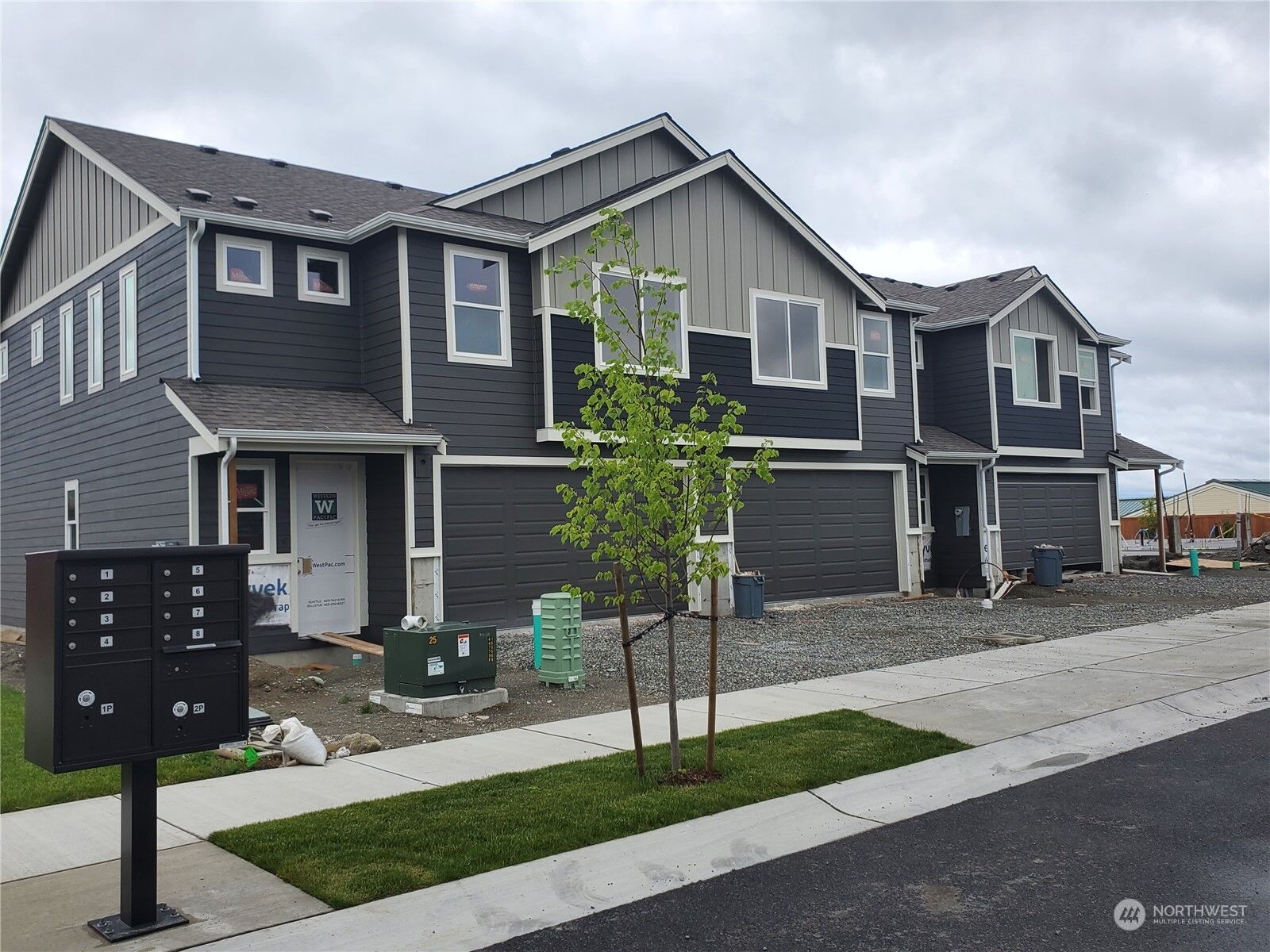 Property Photo: 400 SW Ballast Way WA 98277