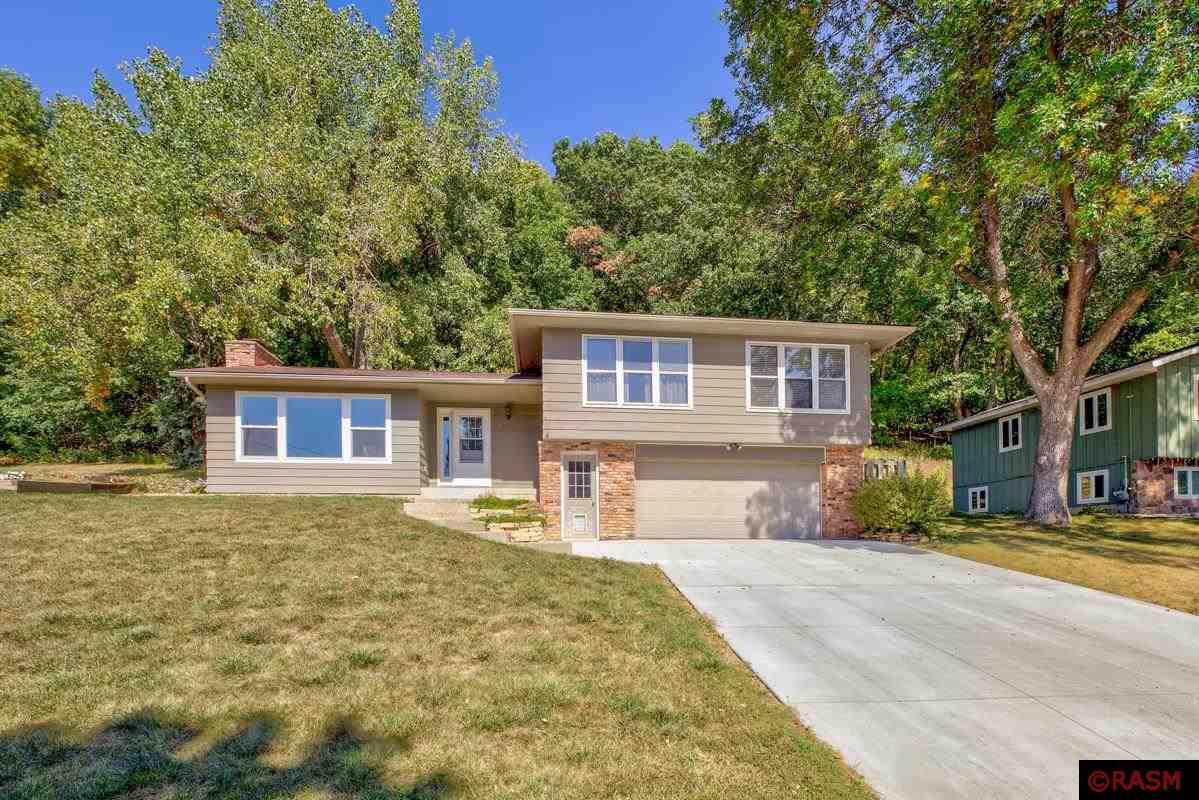 Property Photo: 476 Marvin Boulevard MN 56003