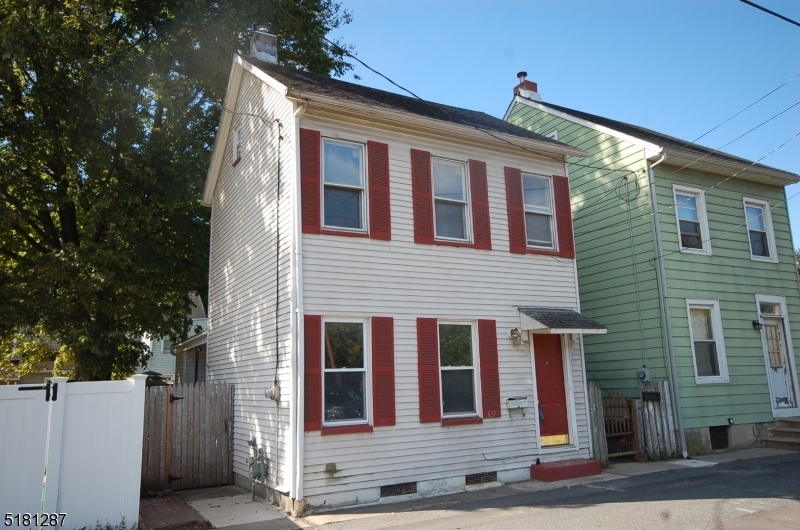 Property Photo:  327 Spruce Alley  NJ 08865 