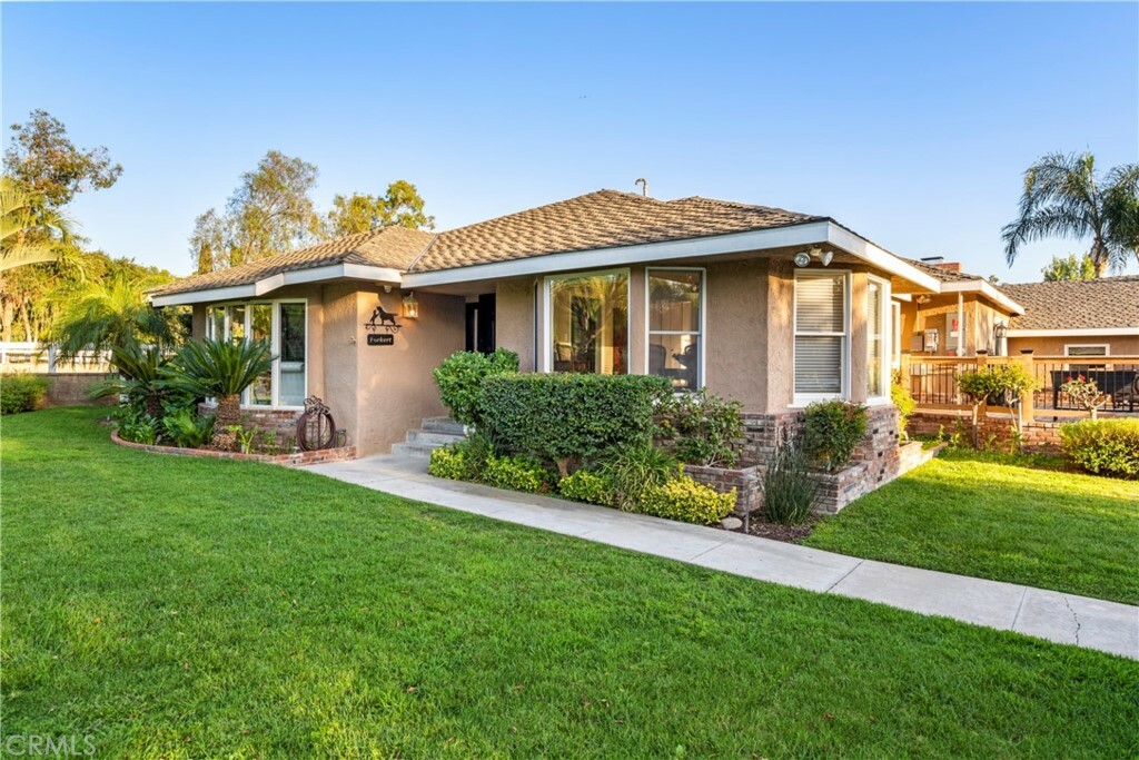 Property Photo:  10541 Randall Street  CA 92869 