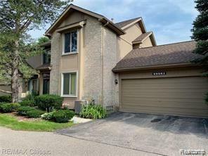 Property Photo:  29549 Sierra Pointe Circle  MI 48331 