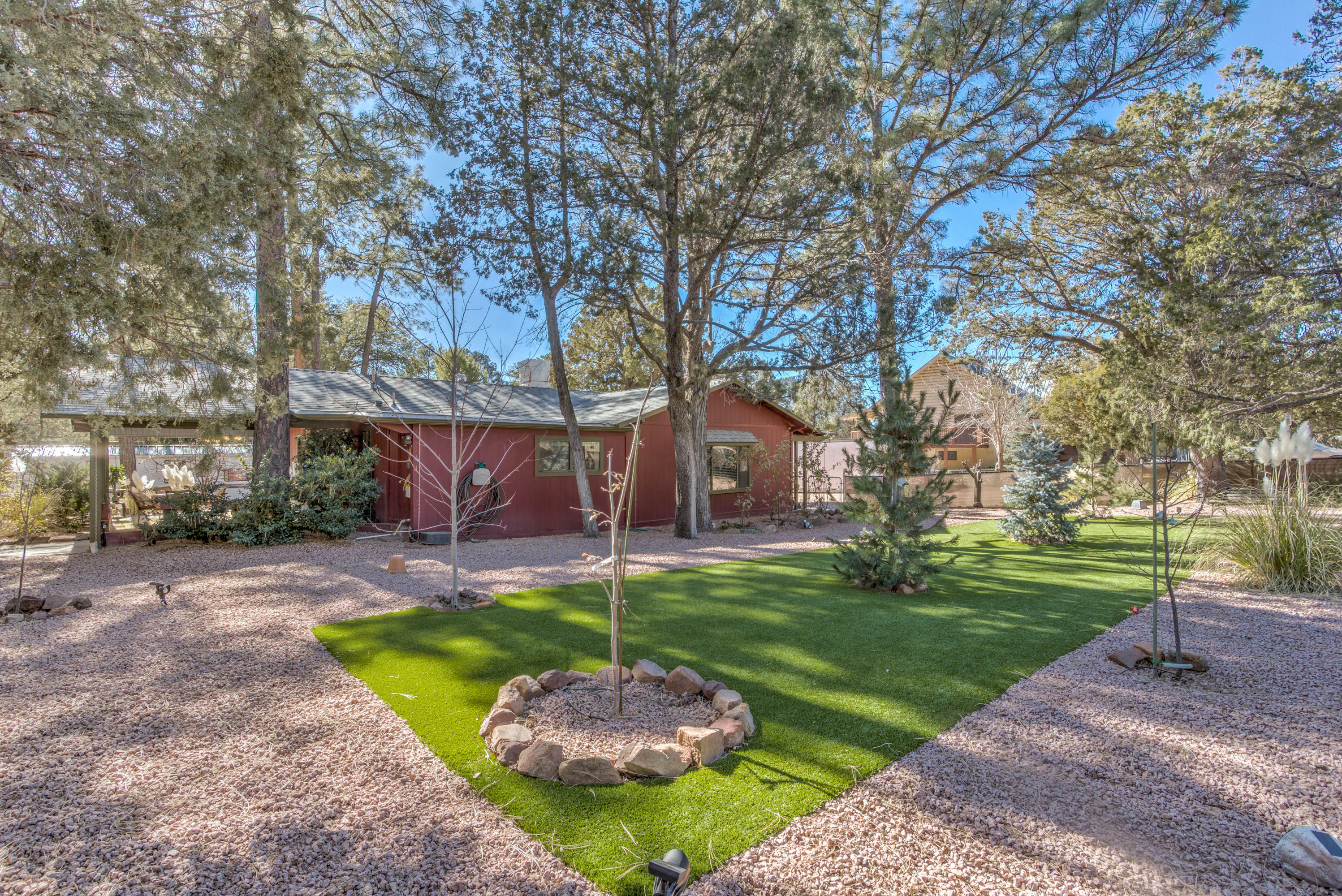 Property Photo:  611 E Park Drive  AZ 85541 