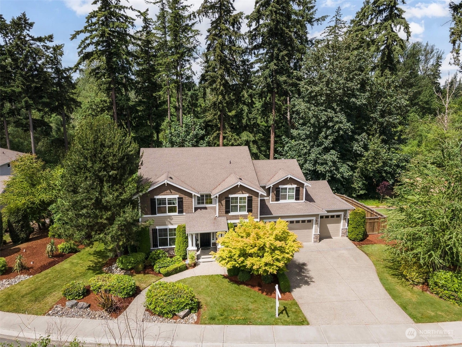 Property Photo: 2904 115th Avenue Ct E WA 98372