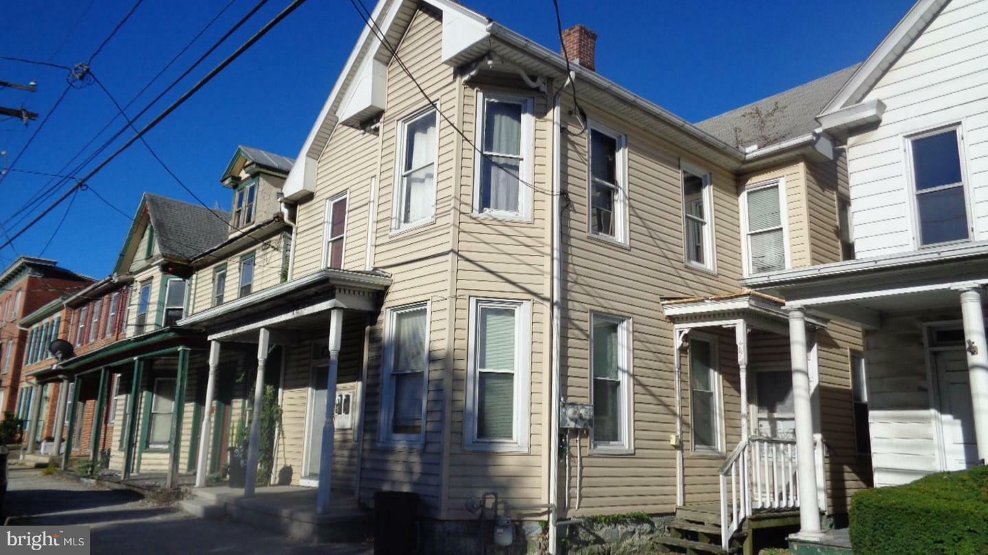 Property Photo:  315 E King Street  PA 17257 