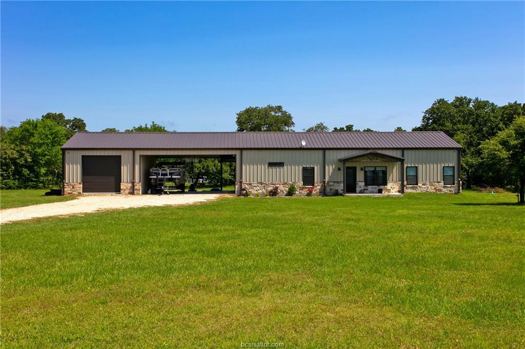 Property Photo: 4511 Oakwood Estates Lane TX 77808-1505