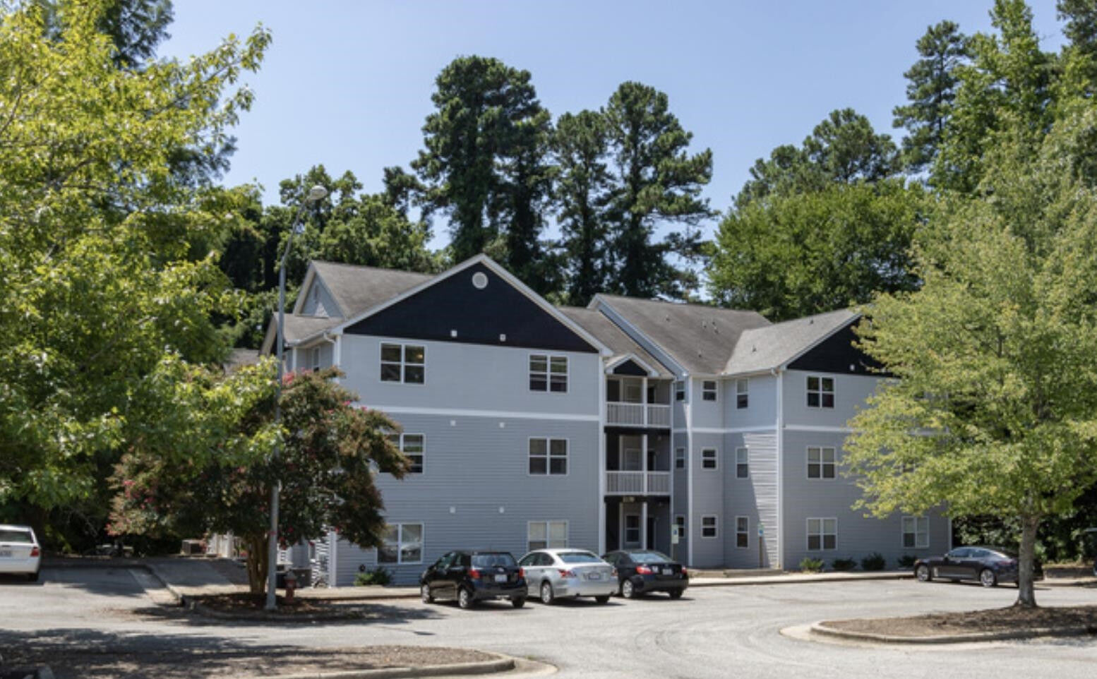 Property Photo: 1140 Carlton Avenue 202 NC 27606