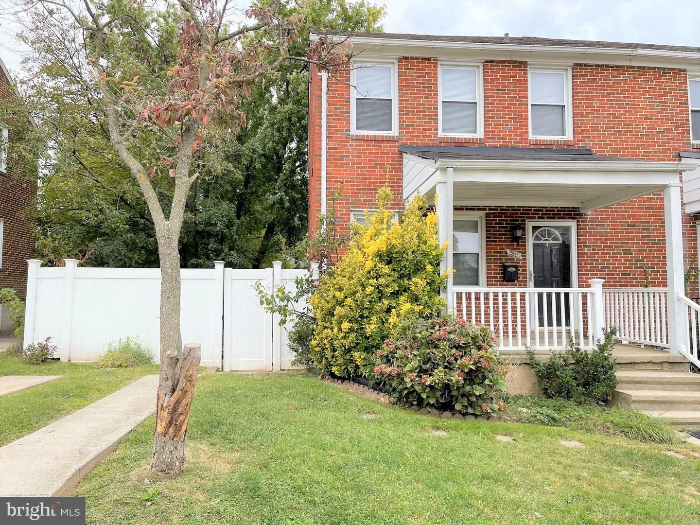 Property Photo:  2805 Glendale Avenue  MD 21234 