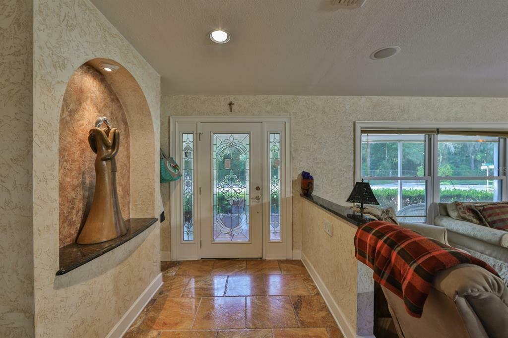Property Photo: 502 Brooker Road FL 33511