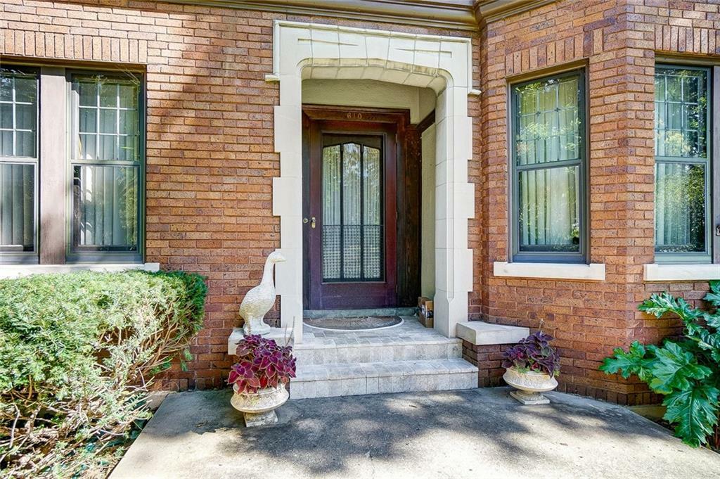 Property Photo: 610 Runnymede Road OH 45419