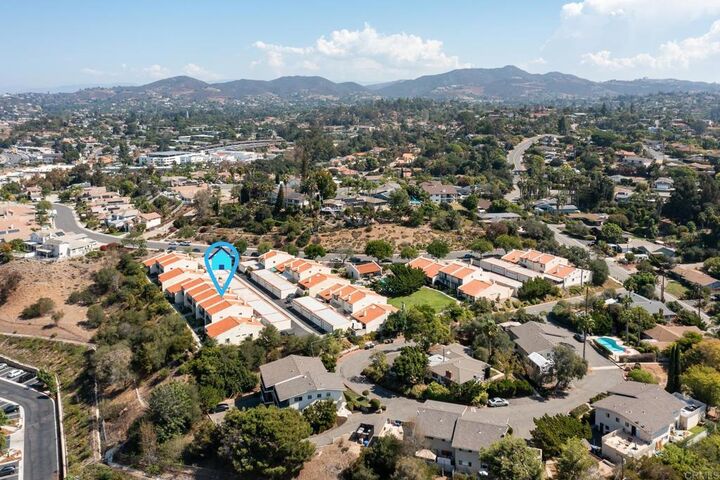 Property Photo:  662 W Bel Air Drive  CA 92084 