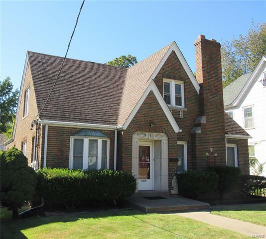 Property Photo: 2018 Washington Avenue IL 62002