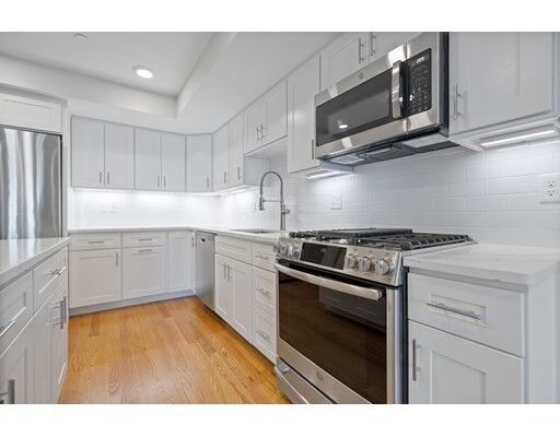Property Photo: 6 Macdonald Terrace C MA 02066