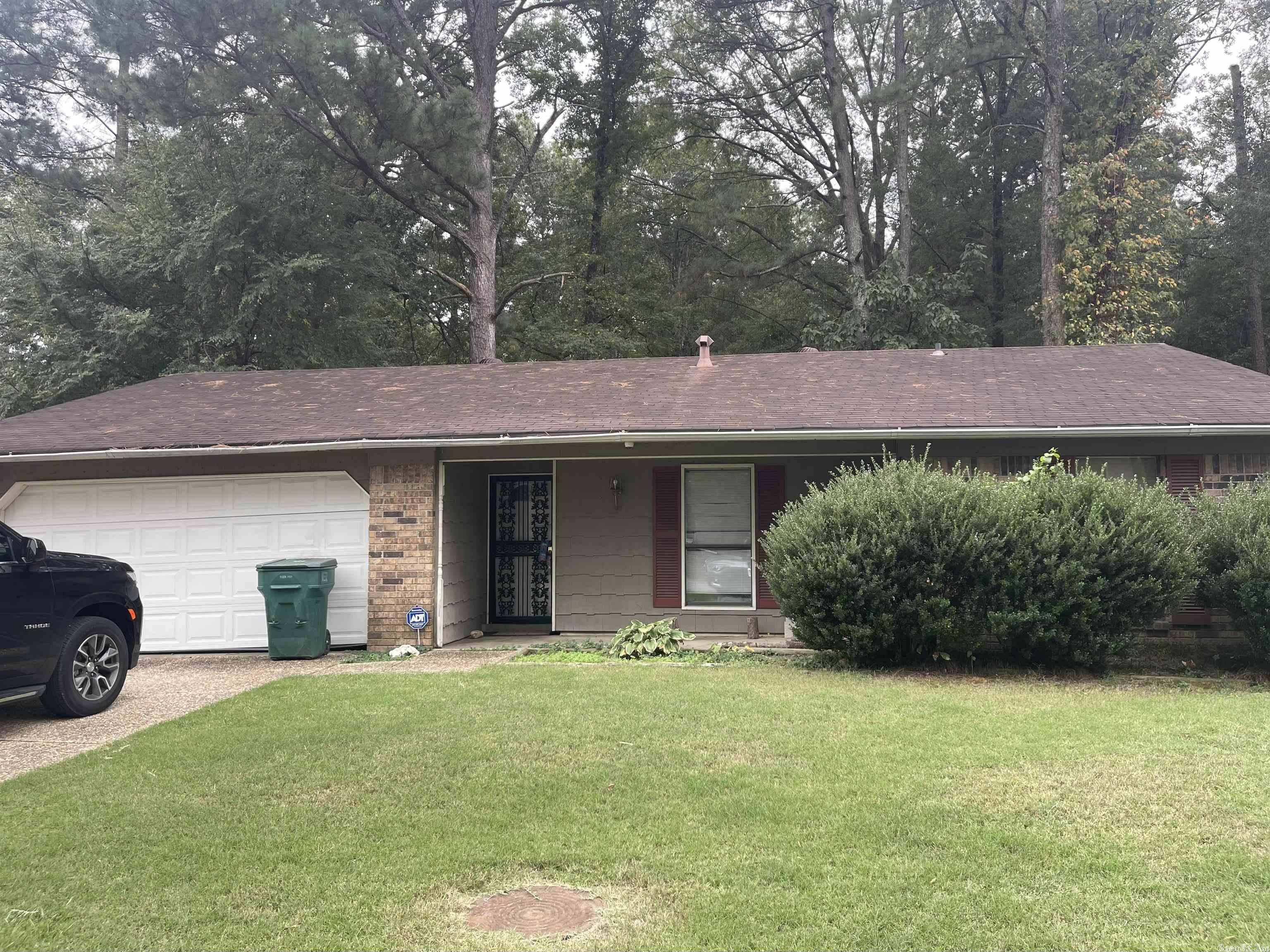 Property Photo:  6611 Elmore  AR 72211 