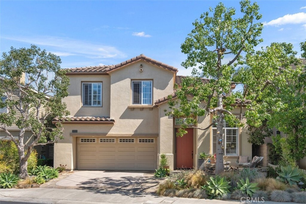 Property Photo: 16816 Pembrook Lane CA 92649