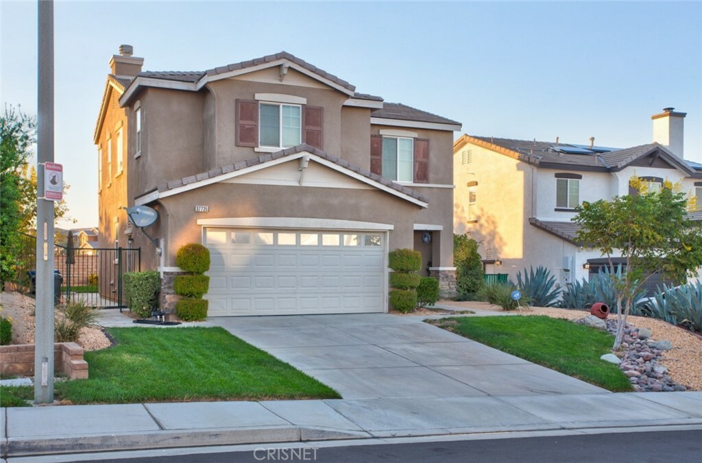 Property Photo:  37735 Bluette Lane  CA 93551 