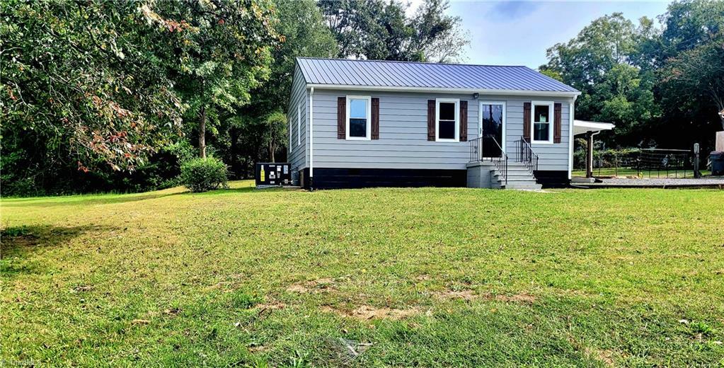 Property Photo:  623 NW Market Street  NC 27320 