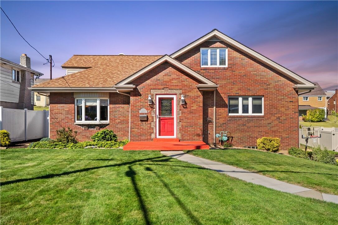 Property Photo:  1394 Washington Blvd  PA 15133