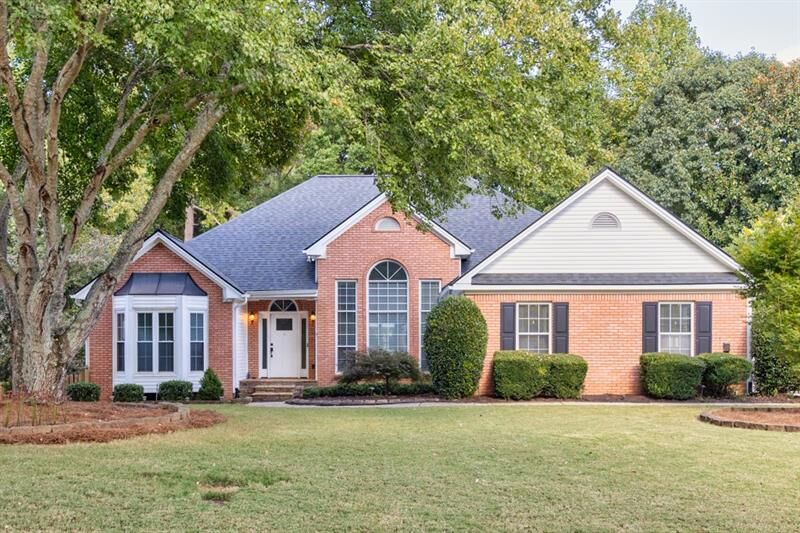 Property Photo: 1839 Gray Gables Way GA 30519